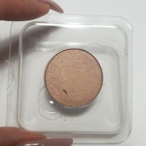 Anastasia Beverly Hills eye shadow